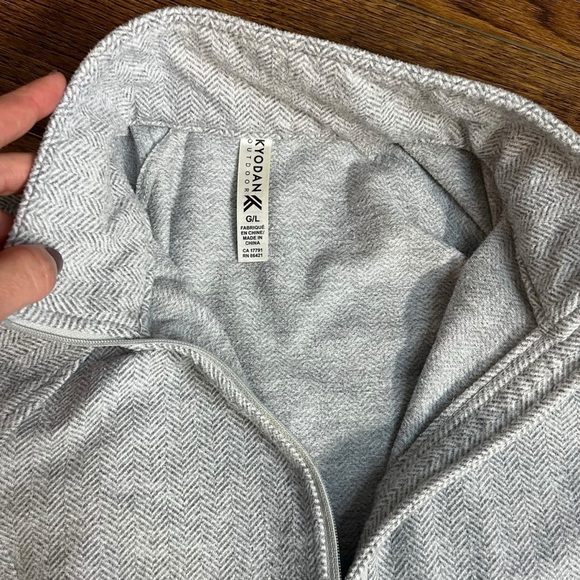 Kyodan Gray Stretch Fleece Quarter-Zip Pullover Sz L - Picture 3 of 7